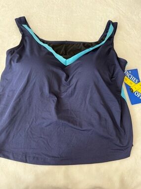 Inches Away Women’s NEW Swim Top Size 20W Blue E28
